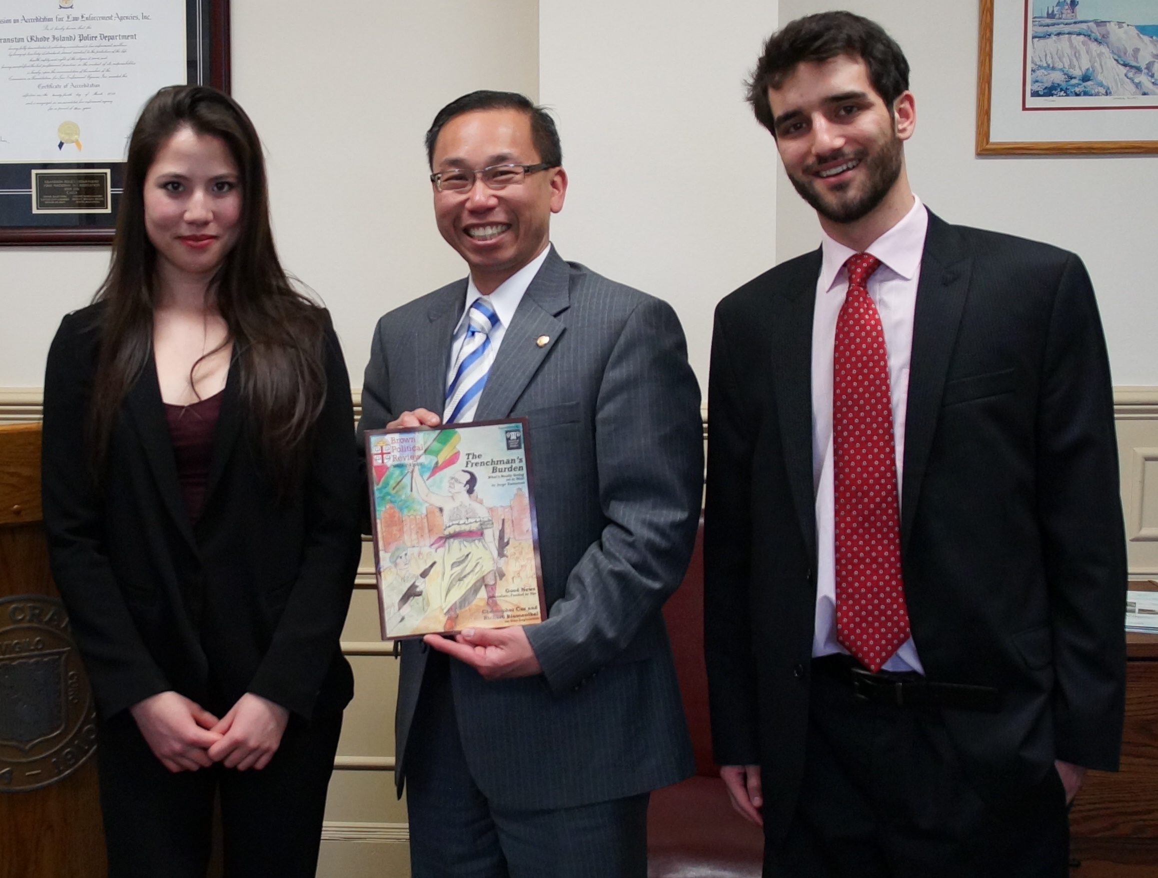 Mayor Fung poses with Interview Director Emily Gelber and co-Editor-in-Chief Alexi Diplas. 